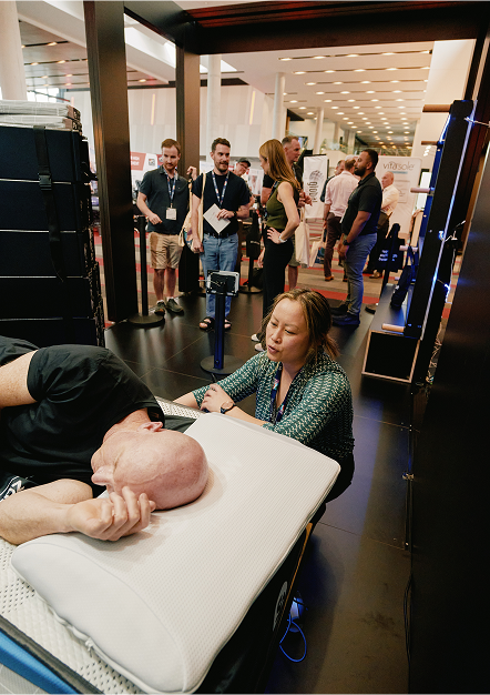 Irene (Physiotherapist) with a patient using the Z10-BodyFit® System